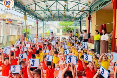 ?Cuộc thi: “ Rung chuông vàng nhí” do Trung tâm ngoại ngữ GLOBAL KIDS tổ chức cho các cháu 4-5 tuổi đã diễn ra thành công tốt đẹp. Chúc mừng các con!